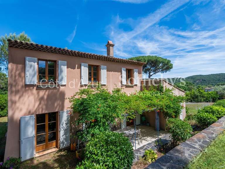 Maison Gassin - 4 chambres - 150m²