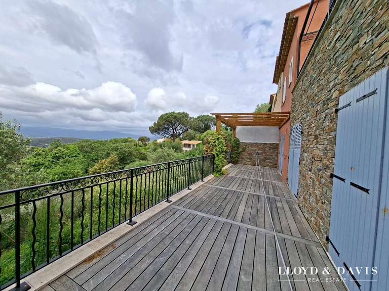 Maison Gassin - 3 chambres - 214m²