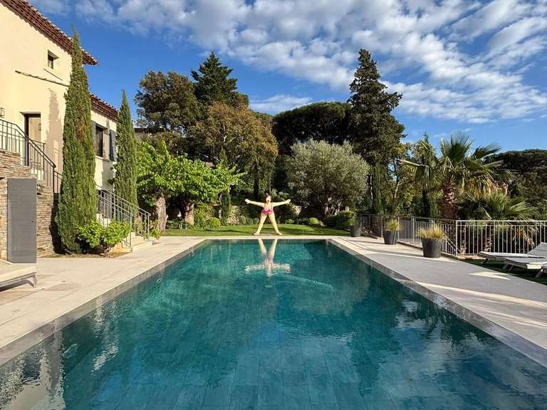 Maison Gassin - 5 chambres - 230m²
