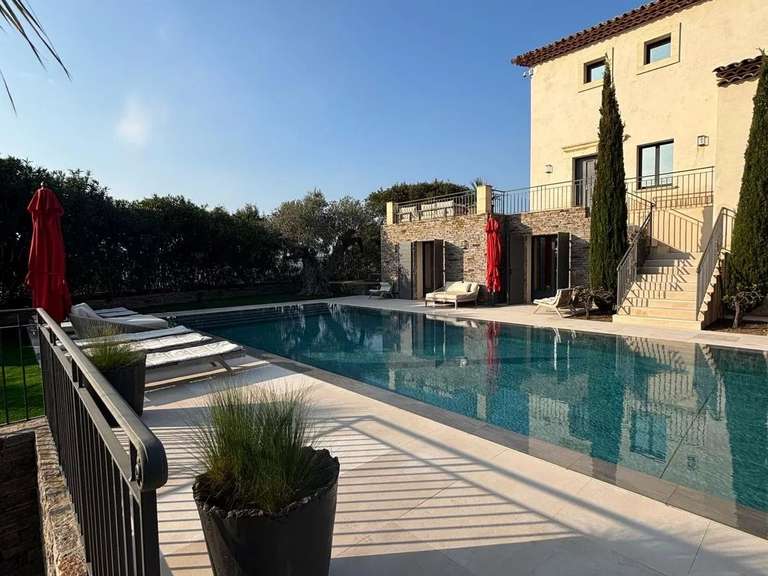 Maison Gassin - 5 chambres - 230m²