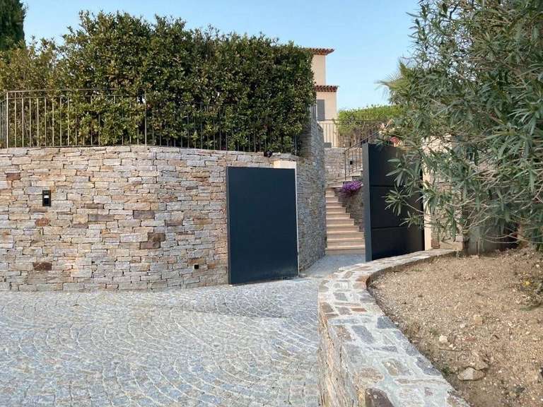 Maison Gassin - 5 chambres - 230m²