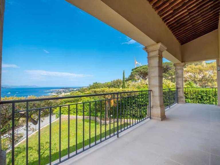 Maison Gassin - 5 chambres - 230m²