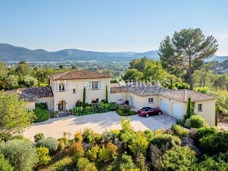 Maison Gémenos - 4 chambres - 225m²