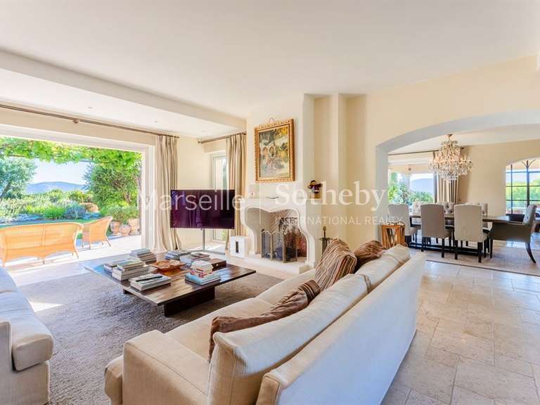 Maison Gémenos - 4 chambres - 225m²