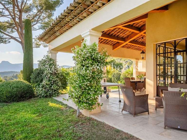 Maison Gémenos - 4 chambres - 225m²