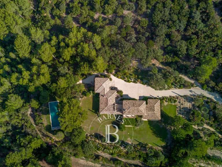 Maison Gémenos - 4 chambres - 350m²