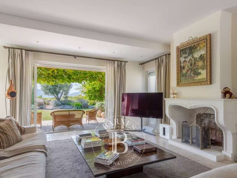 Maison Gémenos - 4 chambres - 350m²