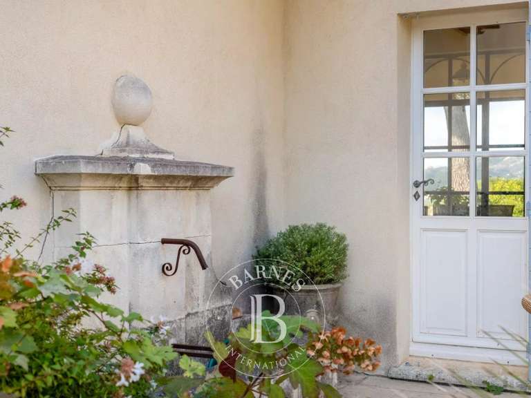 Maison Gémenos - 4 chambres - 350m²