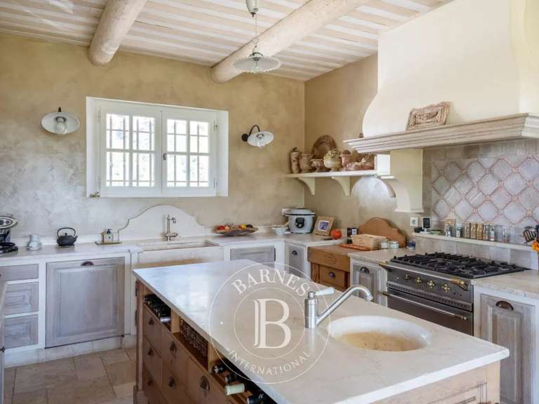 Maison Gémenos - 4 chambres - 350m²