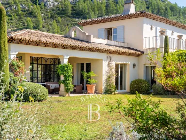 Maison Gémenos - 4 chambres - 350m²