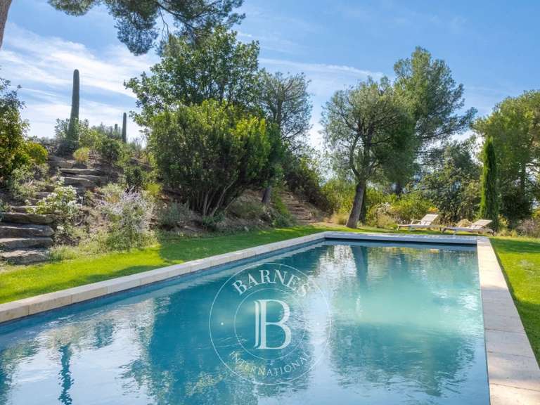 Maison Gémenos - 4 chambres - 350m²