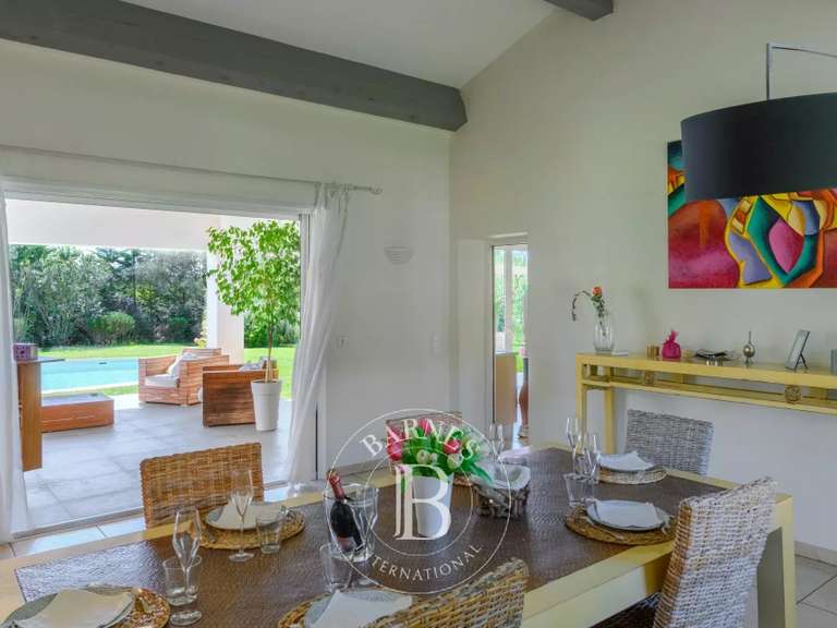 Maison Gémenos - 3 chambres - 298m²