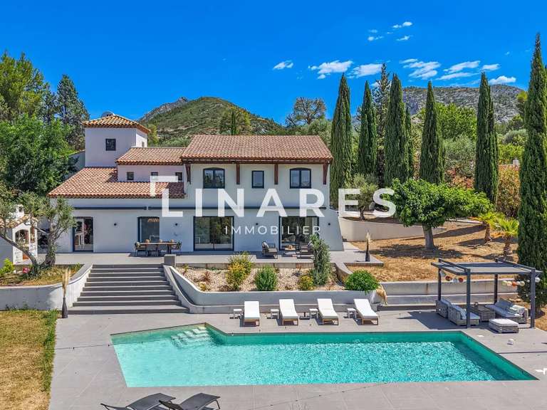 House Gémenos - 5 bedrooms - 343m²