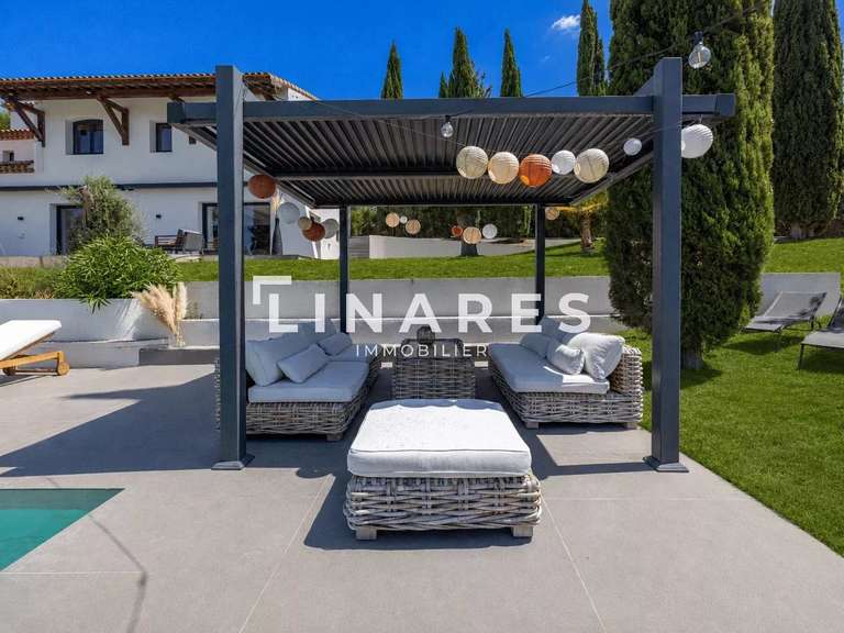Maison Gémenos - 5 chambres - 343m²