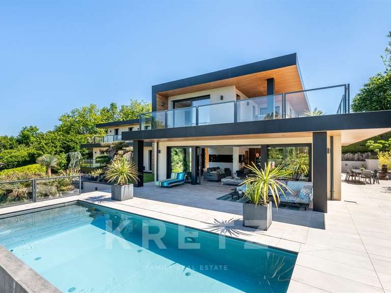House Genas - 7 bedrooms - 361m²
