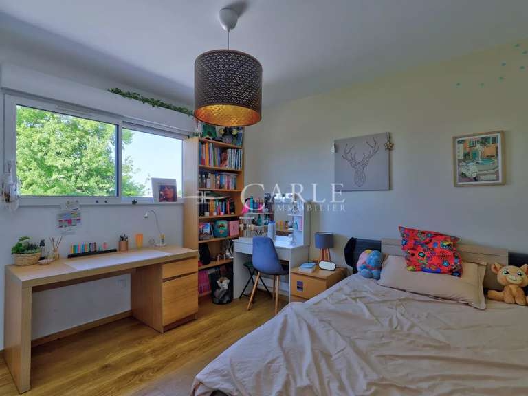 Maison Genas - 6 chambres - 153m²