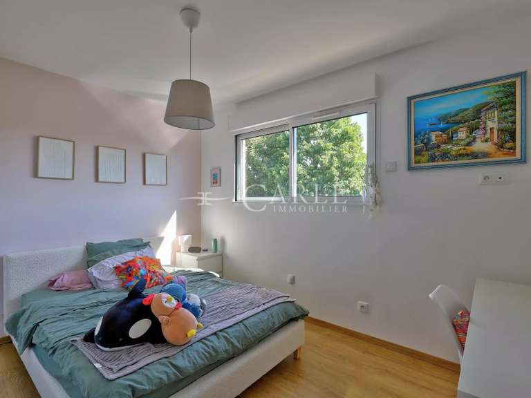 Maison Genas - 6 chambres - 153m²