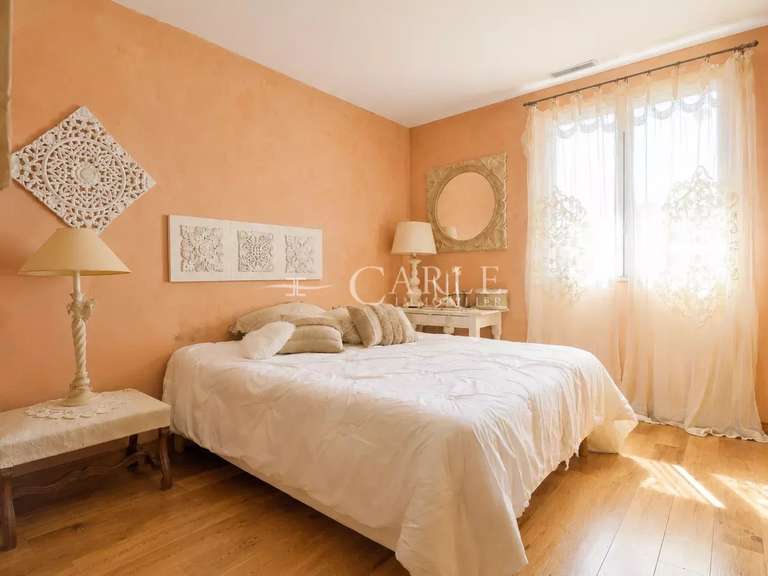 Propriété Genas - 4 chambres - 567m²