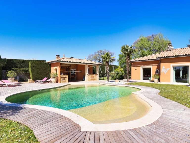 Propriété Genas - 4 chambres - 567m²