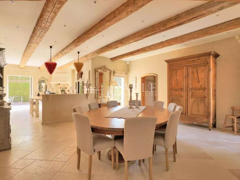 Propriété Genas - 4 chambres - 567m²