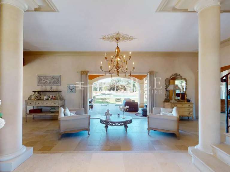 Propriété Genas - 4 chambres - 567m²