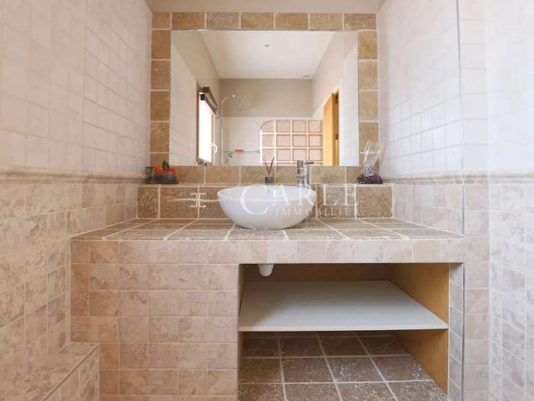 Villa Genas - 4 bedrooms - 311m²