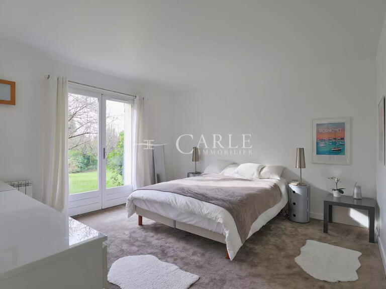 Villa Genas - 6 chambres - 277m²
