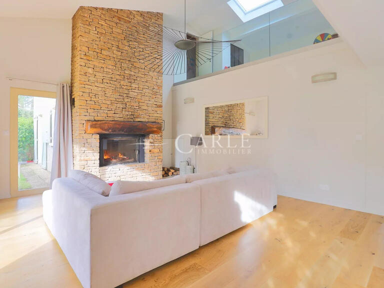 Villa Genas - 6 chambres - 277m²