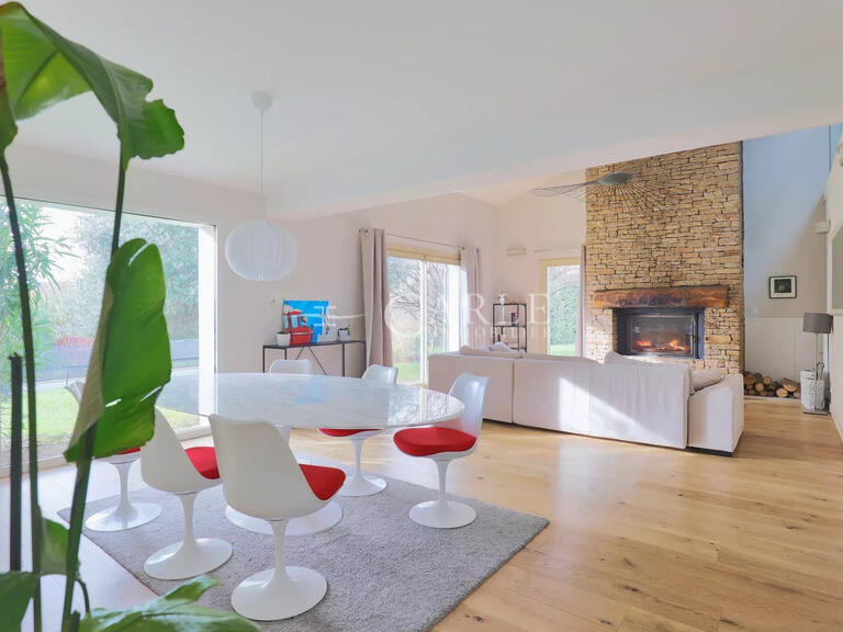 Villa Genas - 6 chambres - 277m²