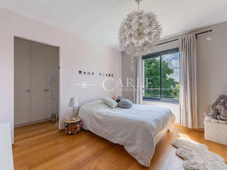 Villa Genas - 5 chambres - 476m²