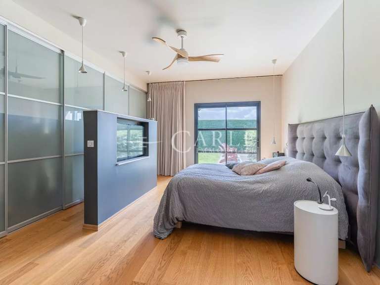 Villa Genas - 5 chambres - 476m²