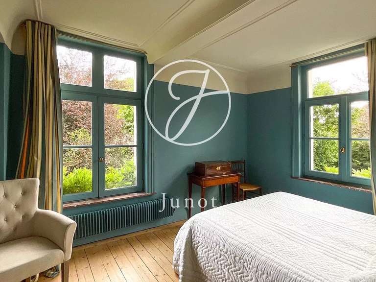 Maison Genech - 7 chambres - 302m²