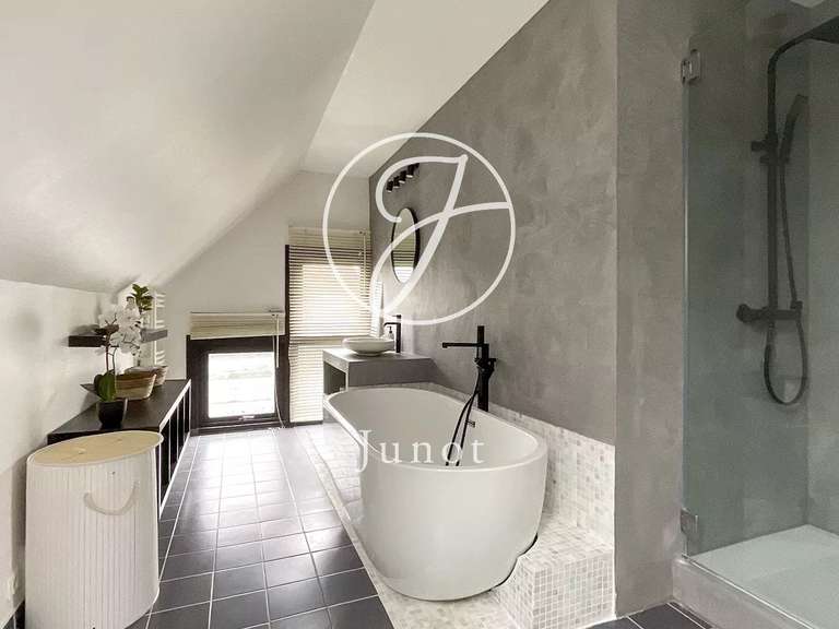House Genech - 4 bedrooms - 220m²