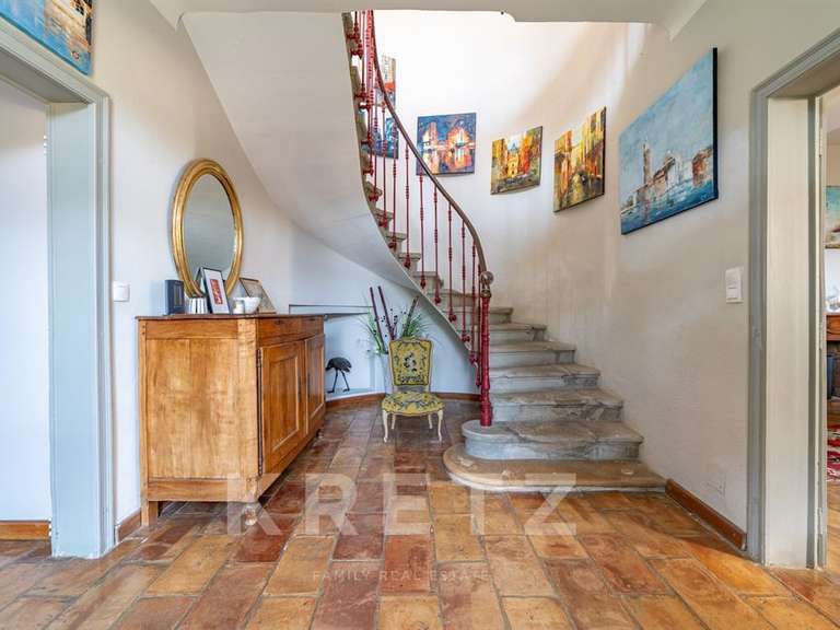 Maison Générac - 4 chambres - 283m²