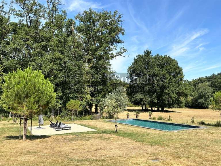 Château Genillé - 6 chambres - 323m²