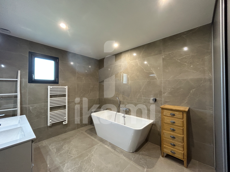 House Génissieux - 5 bedrooms - 175m²