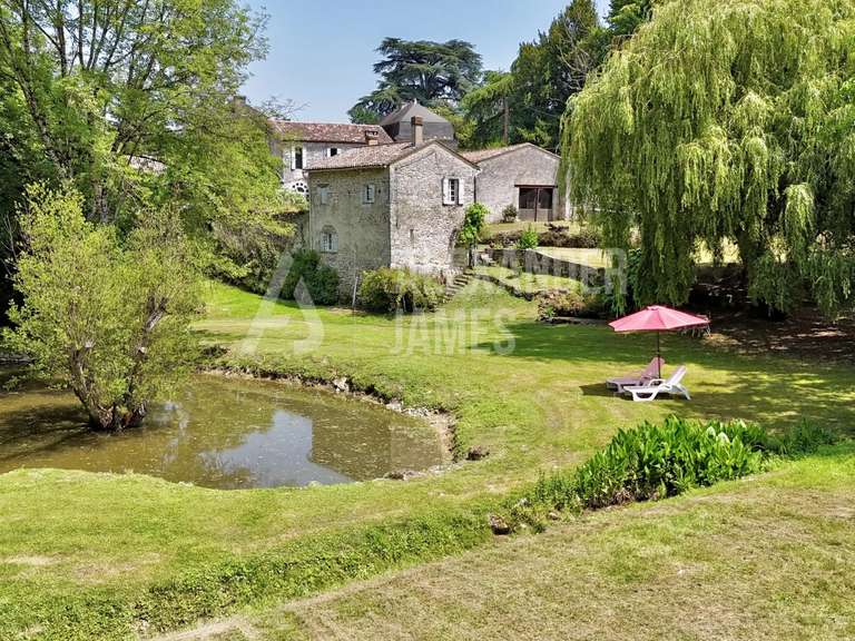 Propriété Gensac - 7 chambres - 500m²