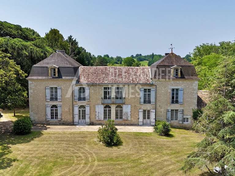 Propriété Gensac - 7 chambres - 500m²