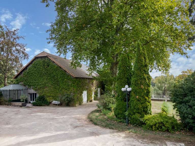 Maison Gergy - 11 chambres - 500m²