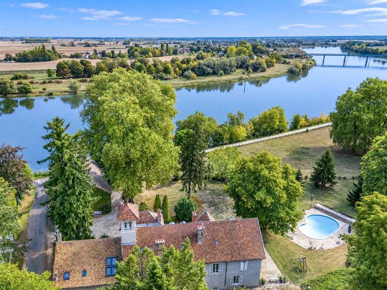 Maison Gergy - 11 chambres - 500m²