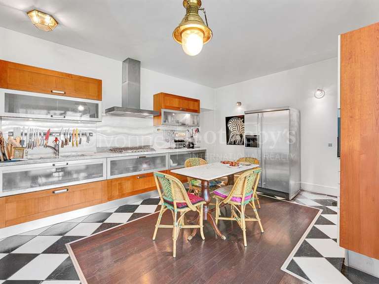 Maison Gex - 6 chambres - 420m²