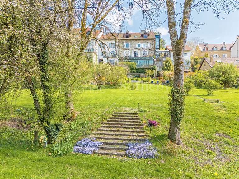 Maison Gex - 6 chambres - 420m²