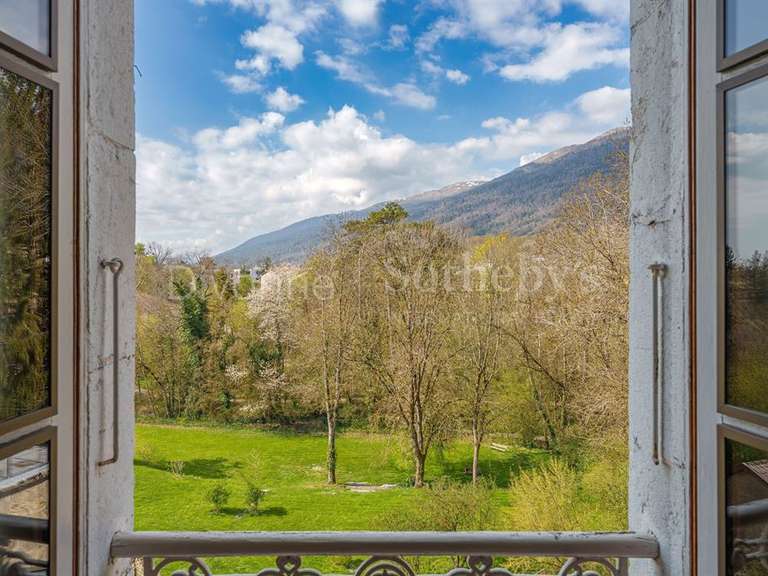 Maison Gex - 6 chambres - 420m²