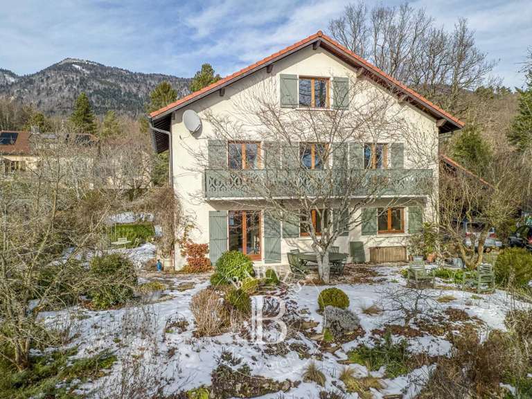 Maison Gex - 7 chambres - 320m²