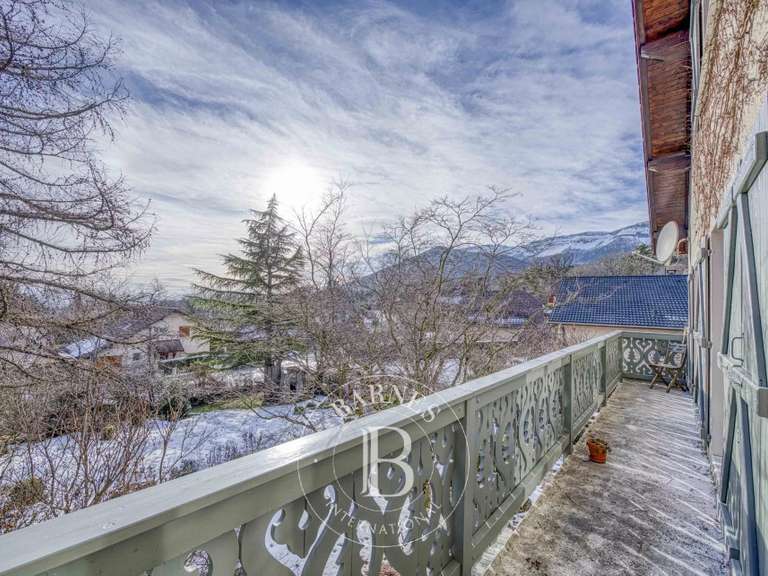 Maison Gex - 7 chambres - 320m²