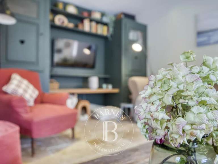 Maison Gex - 7 chambres - 320m²