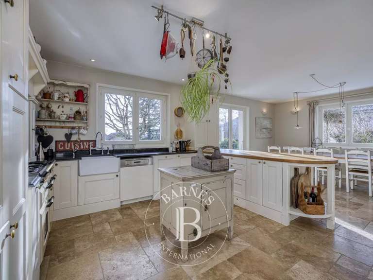 Maison Gex - 7 chambres - 320m²