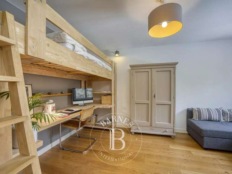Maison Gex - 7 chambres - 320m²