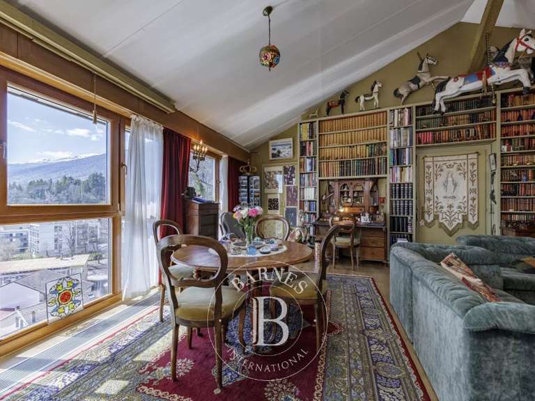 Maison Gex - 3 chambres - 207m²