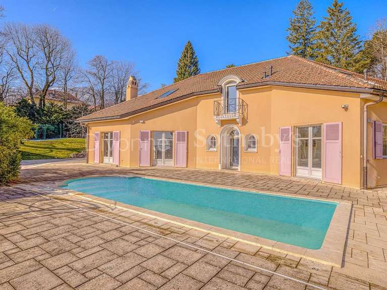 Maison Gex - 6 chambres - 480m²